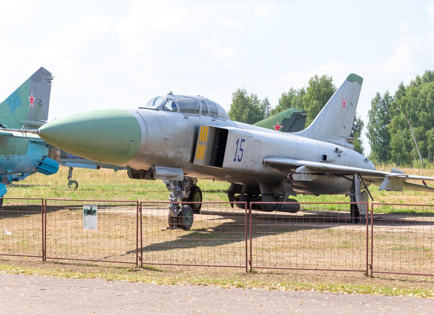 Истребитель-перехватчик Су-15УМ (У-58ТМ)