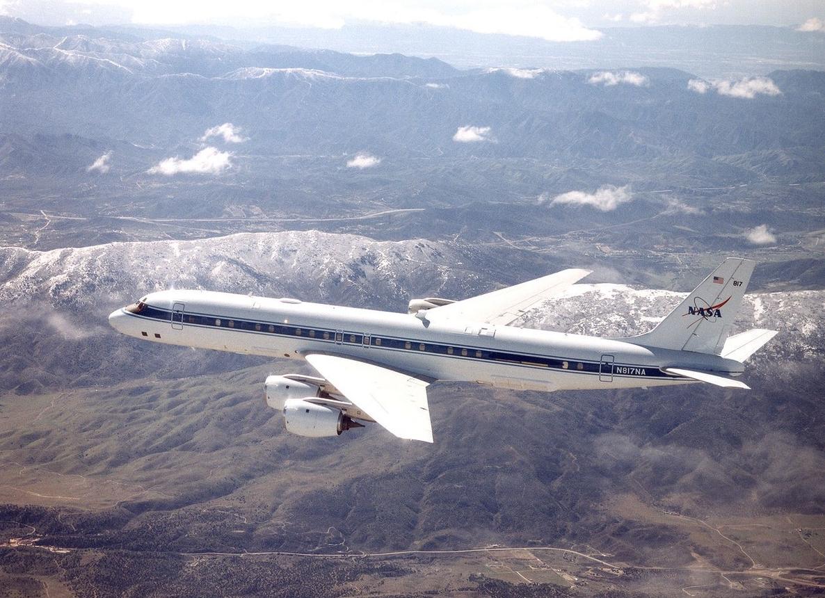 Знаменитые гражданские самолеты мира: Douglas DC-8 (1958)