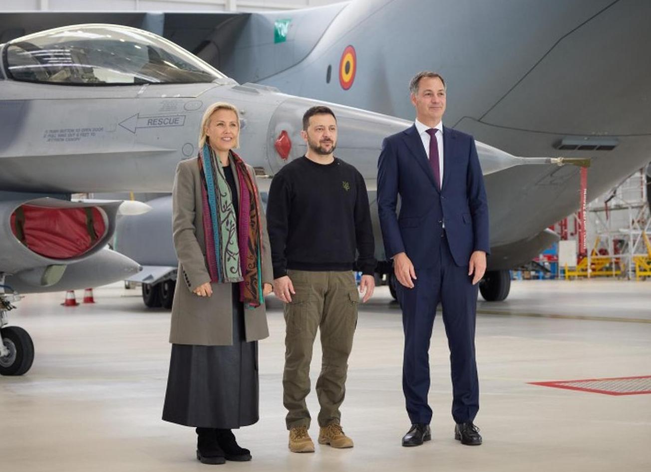 СМОГУТ ЛИ ИСТРЕБИТЕЛИ F-16 ИЗМЕНИТЬ ОБСТАНОВКУ НА УКРАИНЕ